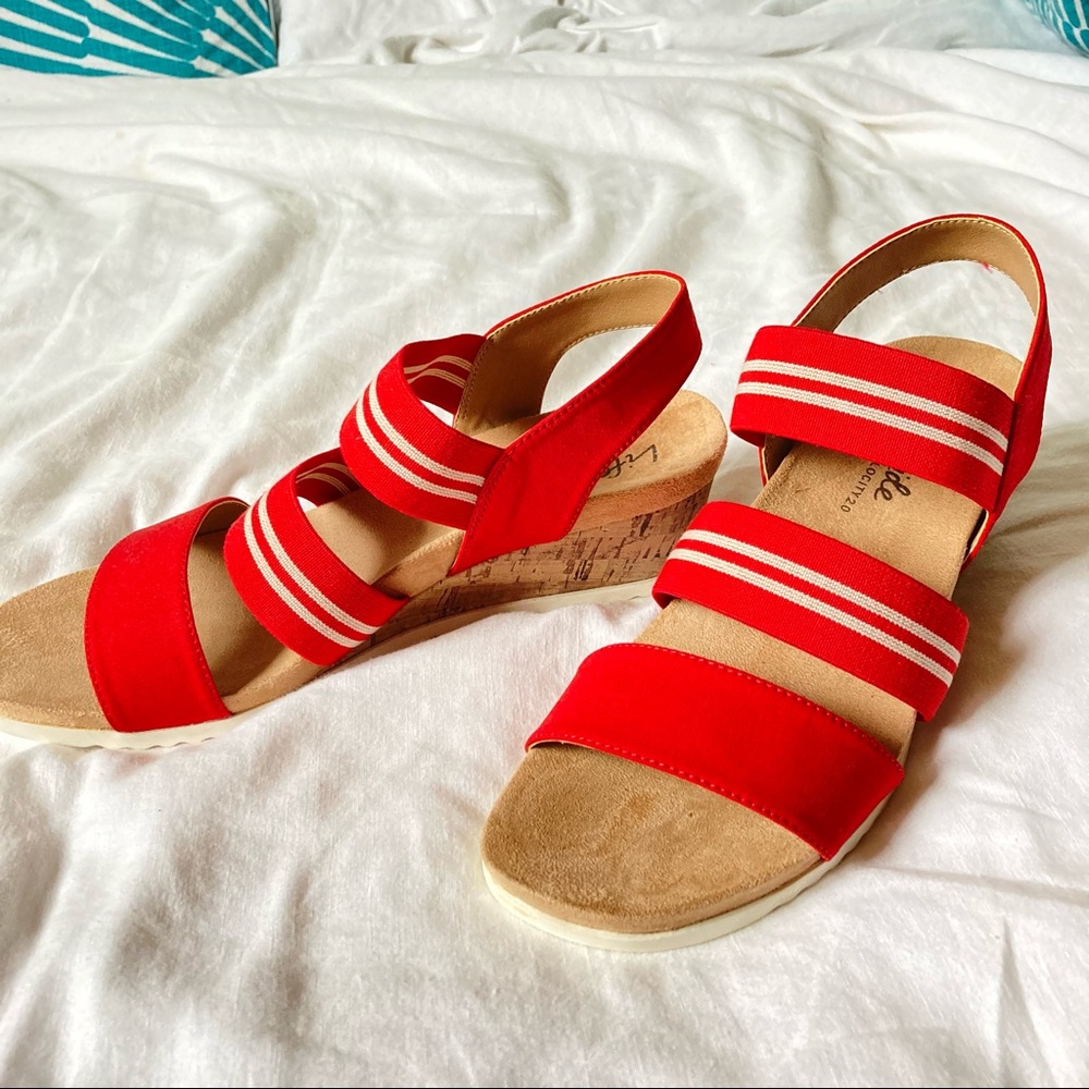 LifeStride Sunshine Cork Wedge Stretch Sandal